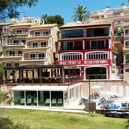 Bahia Aparthotel 4*